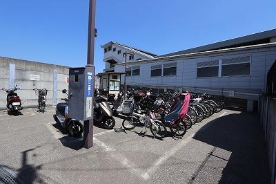 新大津駅自転車等駐車場